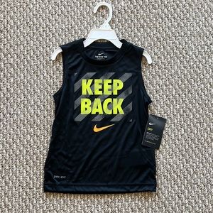 NIKE DRI-FIT “Keep Back" Boys Sleeveless Shirt - NWT